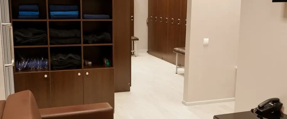 gallery slide