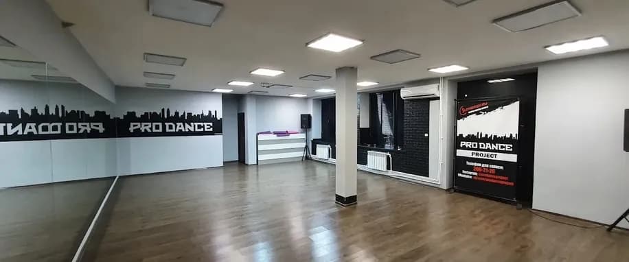 gallery slide